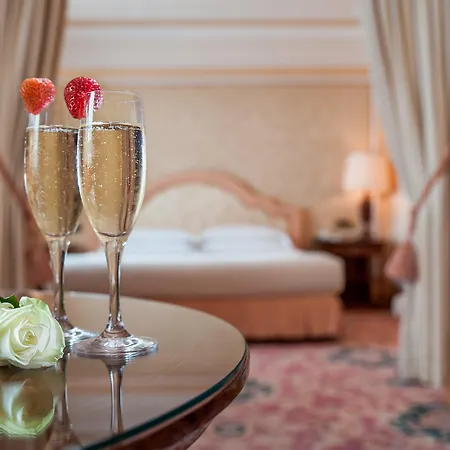 Hotel Royal Garden Milano 4*