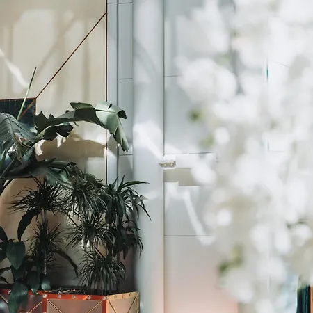 Royal Garden Milano Szálloda 4*