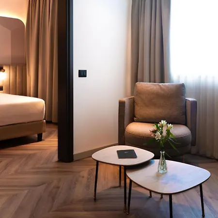 Royal Garden Milano 4* アッサーゴ